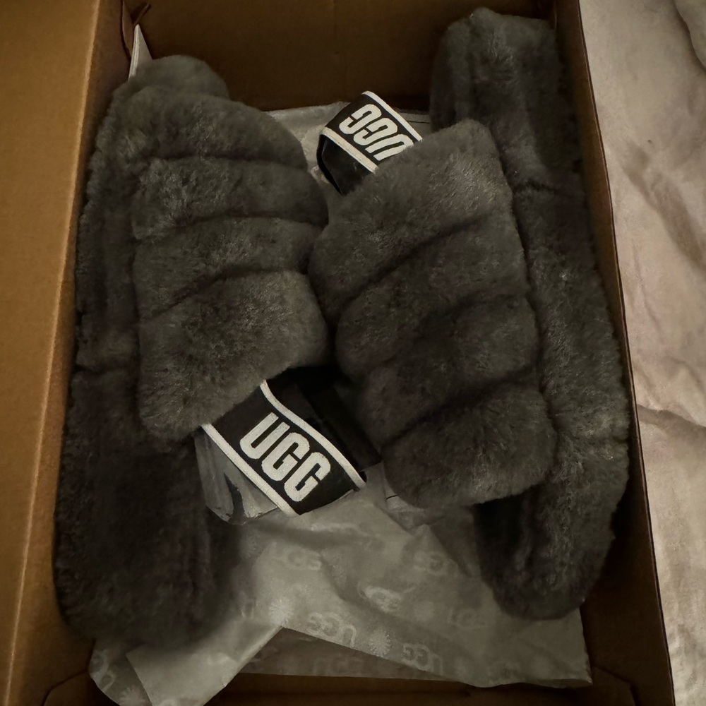 Genuine Ugg Fluff Yeah slides